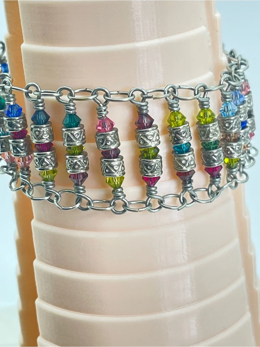 Vintage Multicolor Beaded Chain Bracelet - Silver Tone magnetic closure